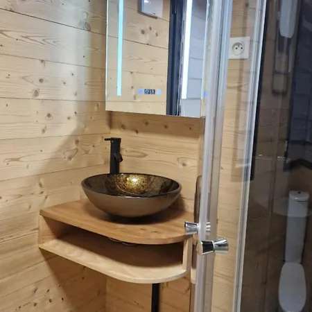 La Tiny House De Clem בקתה